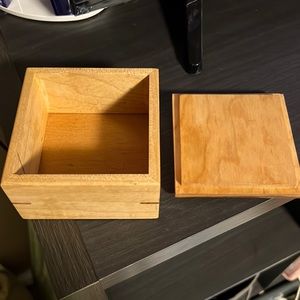 Jewelry/ ring box
